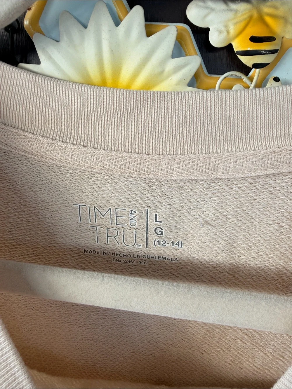 Time and Tru Cream Crewneck Sweatshirt
